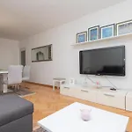 Gorgeous In With Wifi 아파트 마카르스카