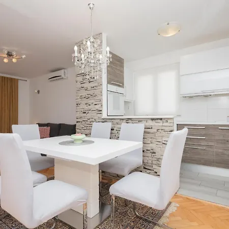 Amazing In With Kitchen Makarska