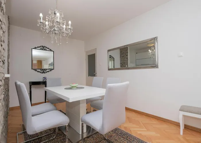 Apartment Amazing In